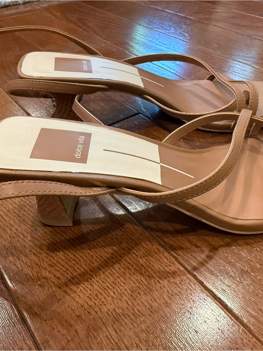 Dolce Vita Women's Tan Strappy Square-Toe Sandals New NW - Picture 2 of 4